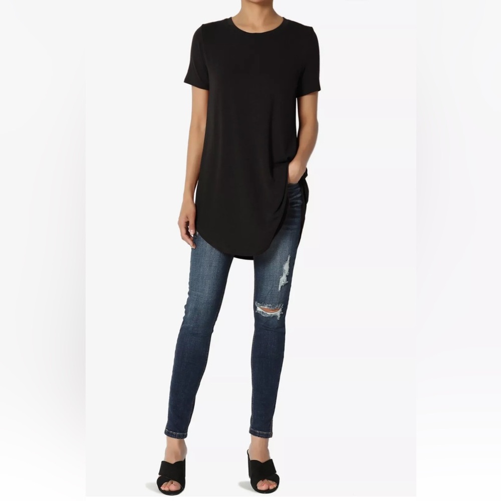 Black Women's Round Hem Top